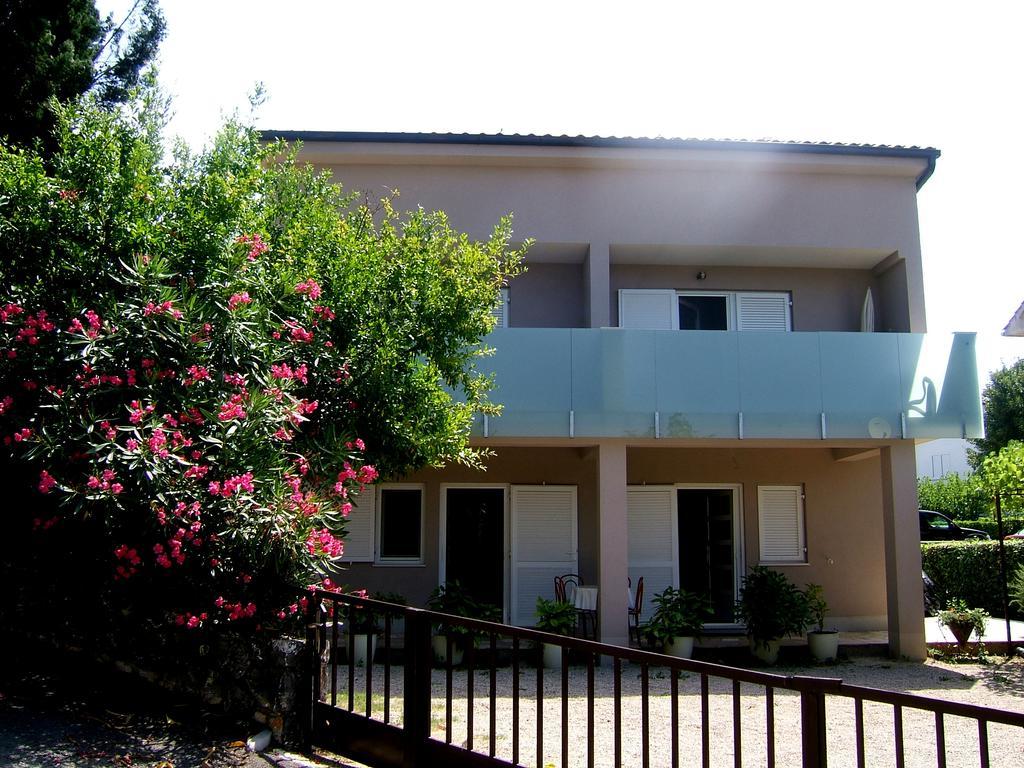 Apartment Dubravka Malinska Exterior foto